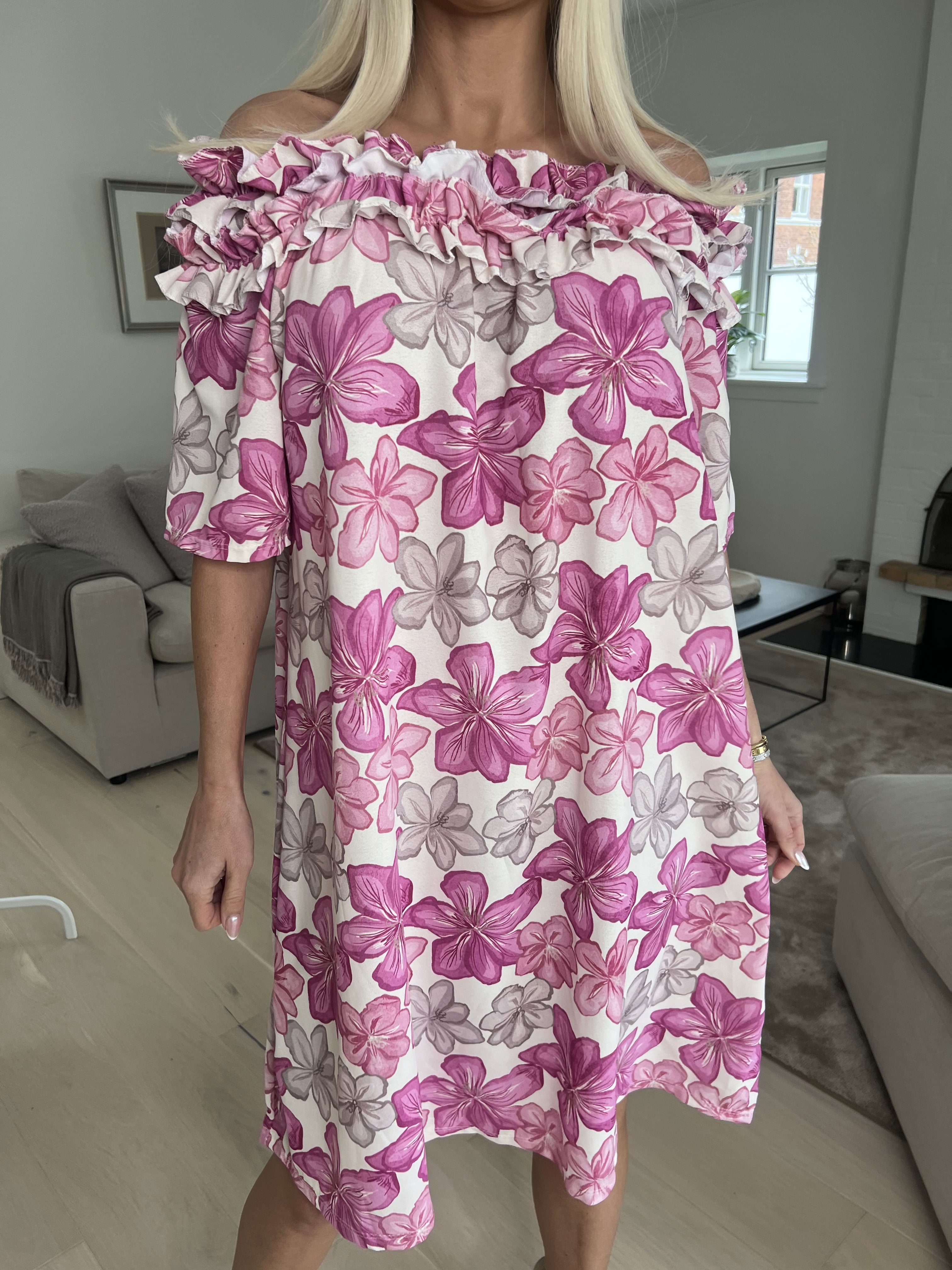 Chili Sleeveless Dress Flower - Blommig klänning med volanger